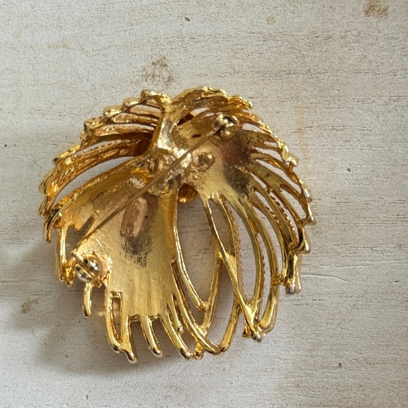 Vintage 1960's Monet MIRADOR Large Gold Tone Wheat Bouquet Brooch Pin Signed - Picture 2 of 2